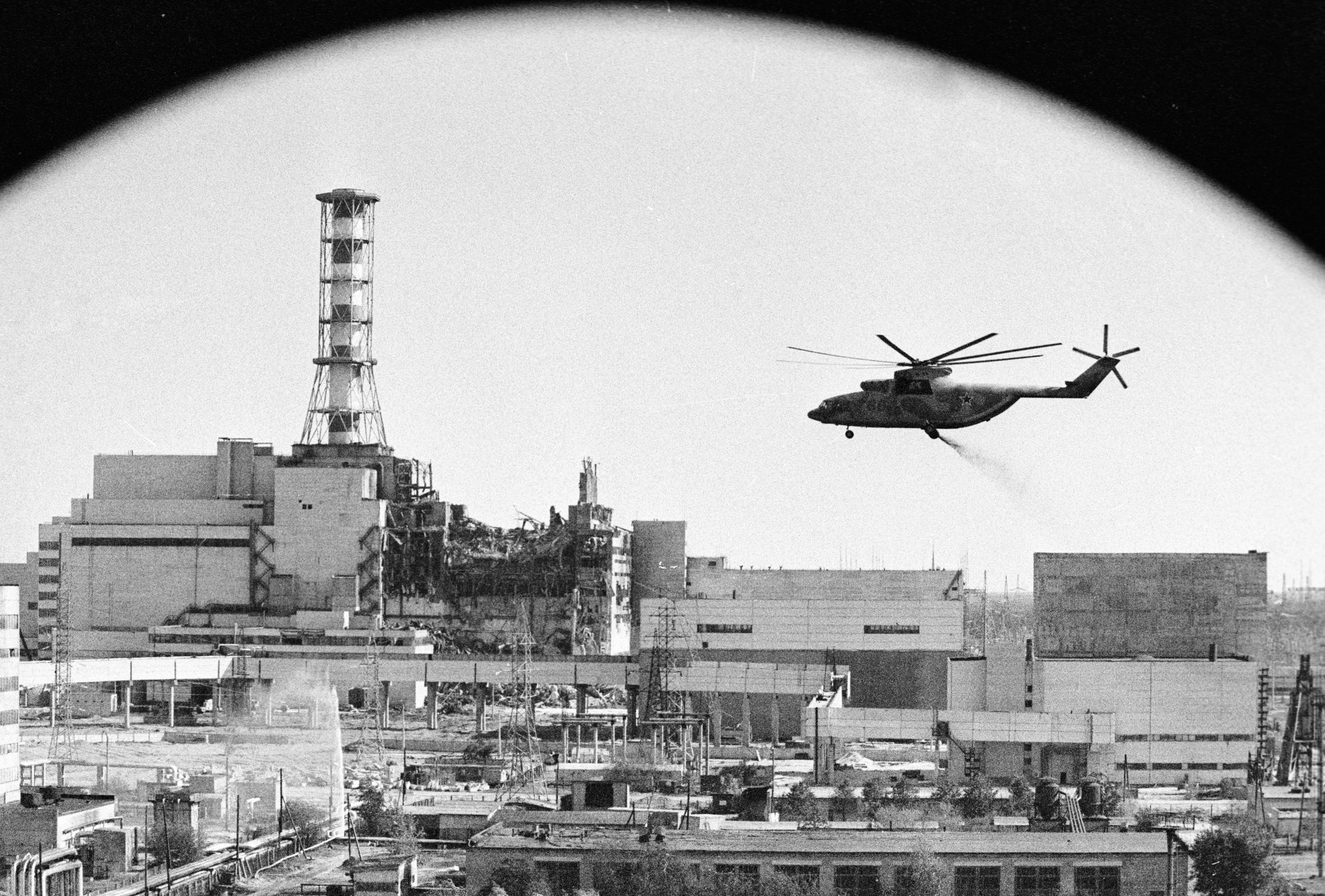 В каком году случилась чернобыльская катастрофа. Чернобыль 1986. Чернобыль ЧАЭС 1986. Ми 26 ЧАЭС. ЧАЭС 1986 26 апреля.