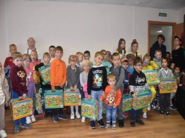 Благотворительная акцию организовали для детей в Новофедоровском