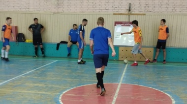 Пятый тур соревнований по мини-футболу завершился в Новофедоровском