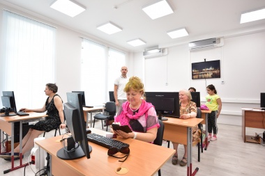 Онлайн-занятие провели в Центре социального обслуживания «Троицкий»