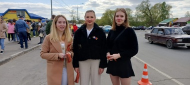 Активисты Молодежной палаты поселения Новофедоровское приняли участие в памятной акции