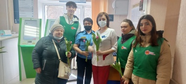 Молодежная палата провела акцию "Тюльпановое настроение"