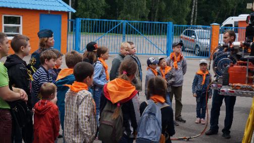  «Московская смена»  Центра социального обеспечения пришла в гости к пожарным Троицка